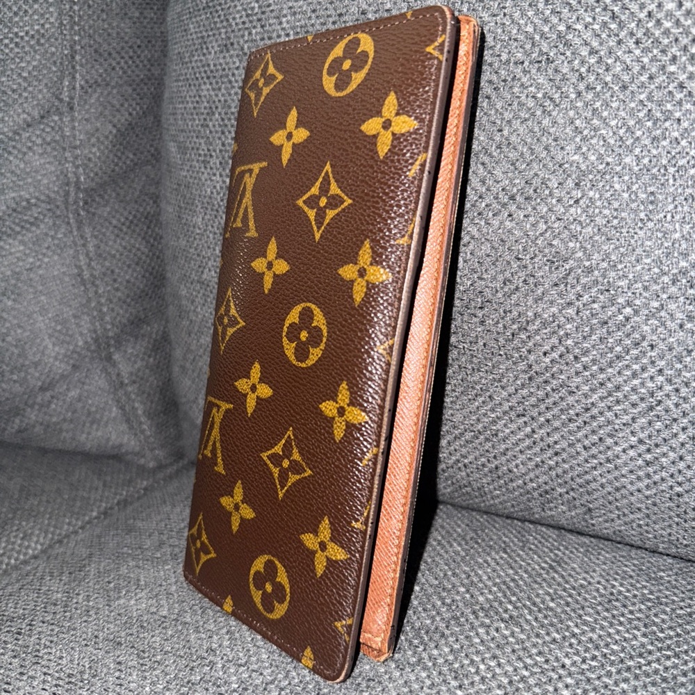 Louis Vuitton Monogram Bifold Wallet